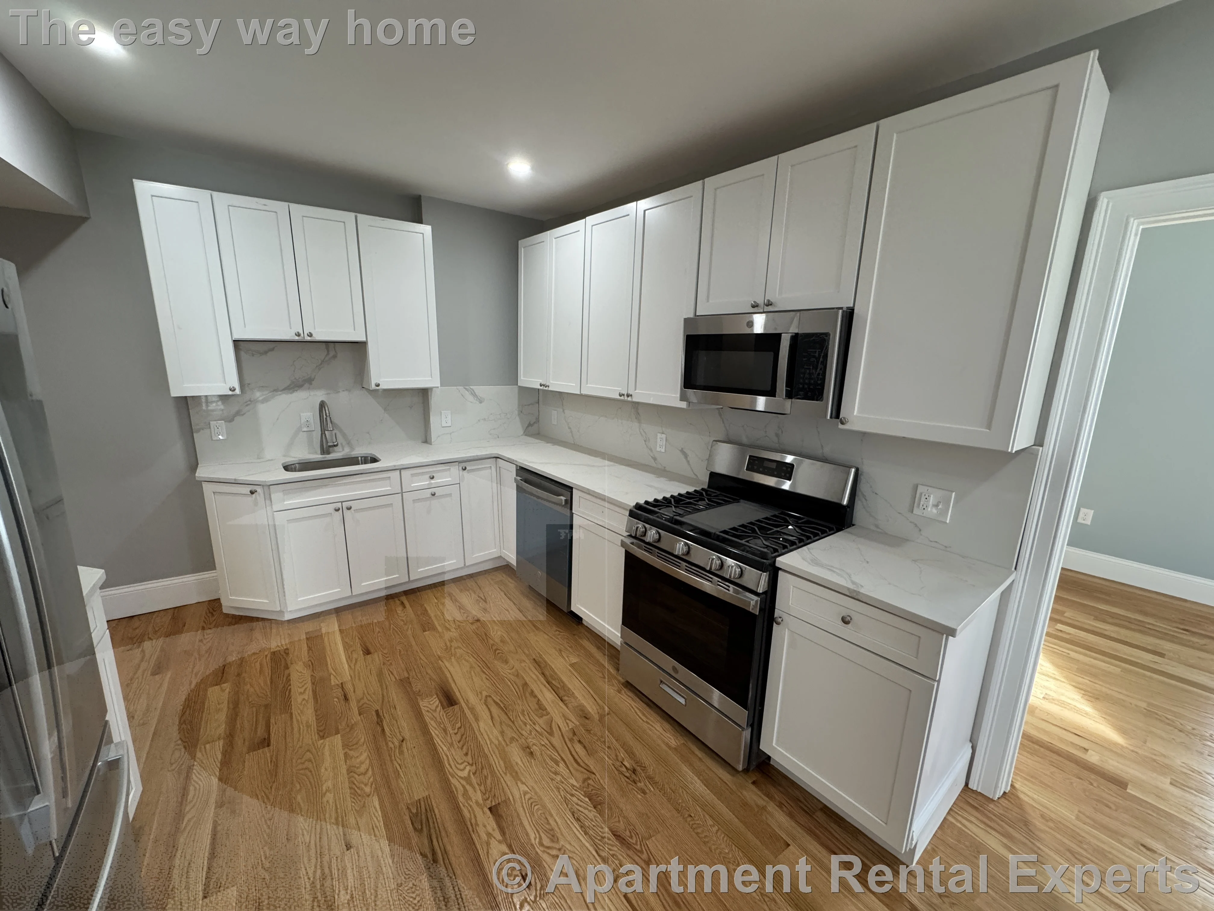 4 bed, 2 bath apartment for rent at 13 Spring St Unit 2, Spring Hill