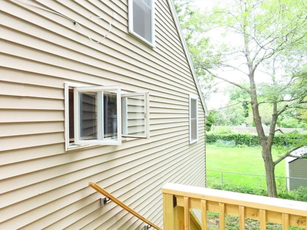 1 bed, 1 bath apartment for rent at 13 Spring St Unit A, Salisbury — photo 15 of 18