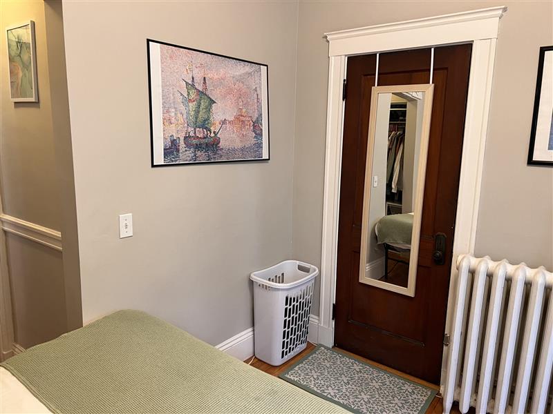 2 bed, 1 bath apartment for rent at 13 Story St Unit 5, Harvard Square — photo 10 of 14