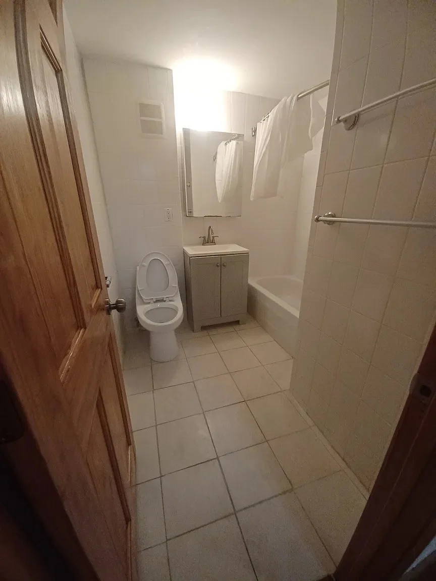 3 bed, 1 bath apartment for rent at 13 Tabor Pl Unit 2, Coolidge Corner — photo 8 of 14