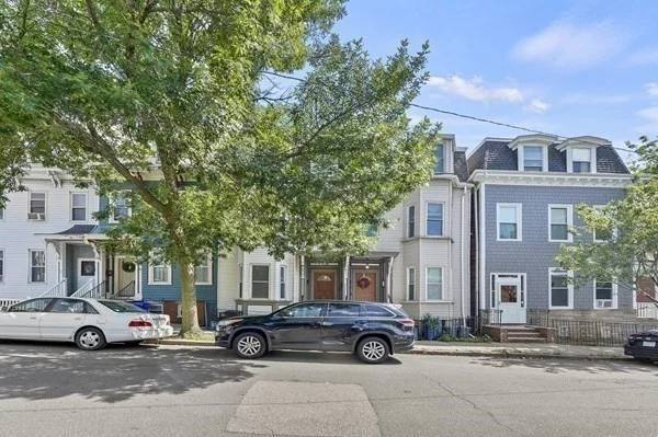 2 bed, 1 bath apartment for rent at 13 Telegraph St Unit 1, South Boston — photo 1 of 28
