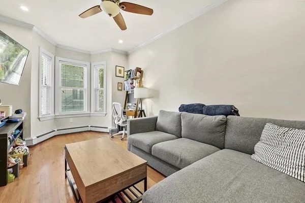 2 bed, 1 bath apartment for rent at 13 Telegraph St Unit 1, South Boston — photo 2 of 28