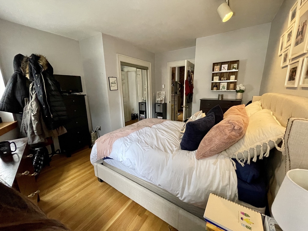 1 bed, 1 bath apartment for rent at 13 Thacher St Unit 3, North End — photo 10 of 12