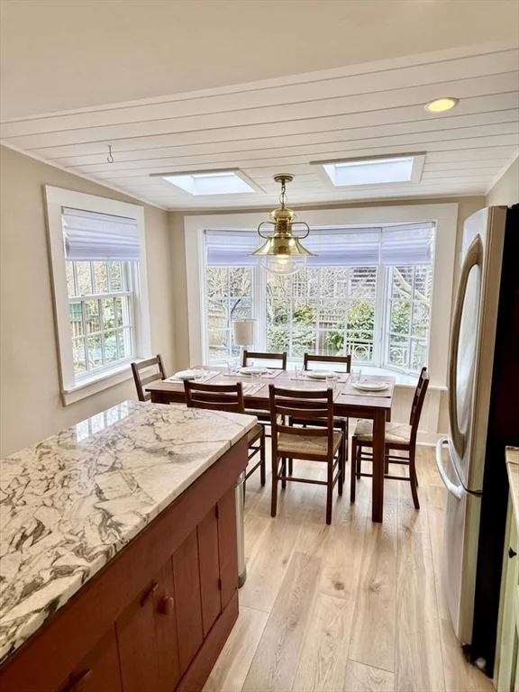 3 bed, 2 bath apartment for rent at 13 Tucker, Old Town — photo 6 of 19