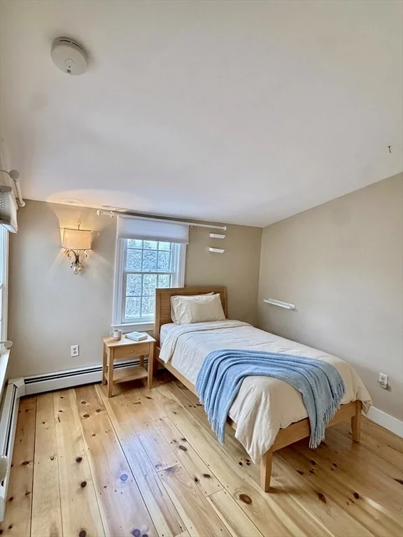3 bed, 2 bath apartment for rent at 13 Tucker, Old Town — photo 14 of 19