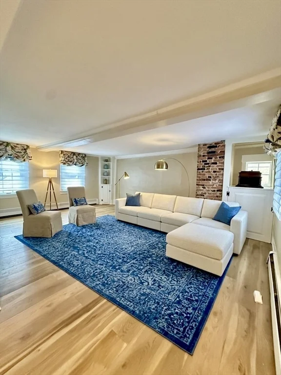 3 bed, 2 bath apartment for rent at 13 Tucker, Old Town — photo 3 of 19