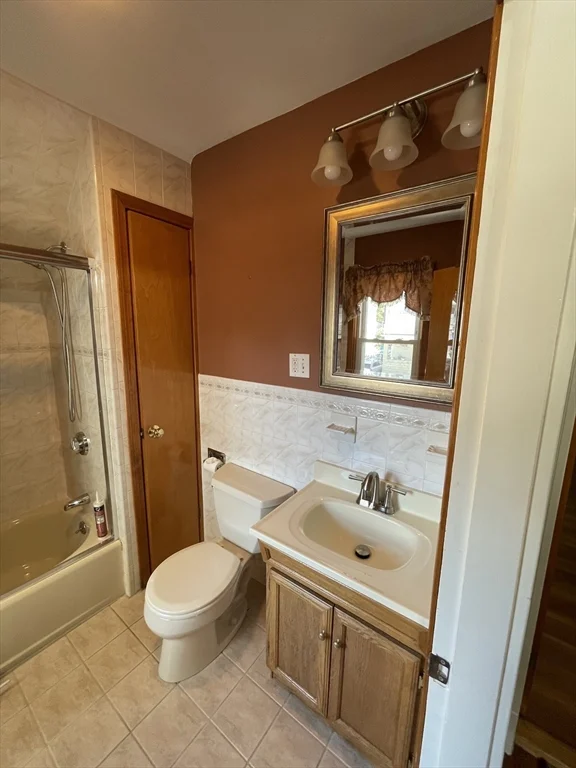 4 bed, 1 bath apartment for rent at 13 Union St Unit 13, Watertown — photo 11 of 20