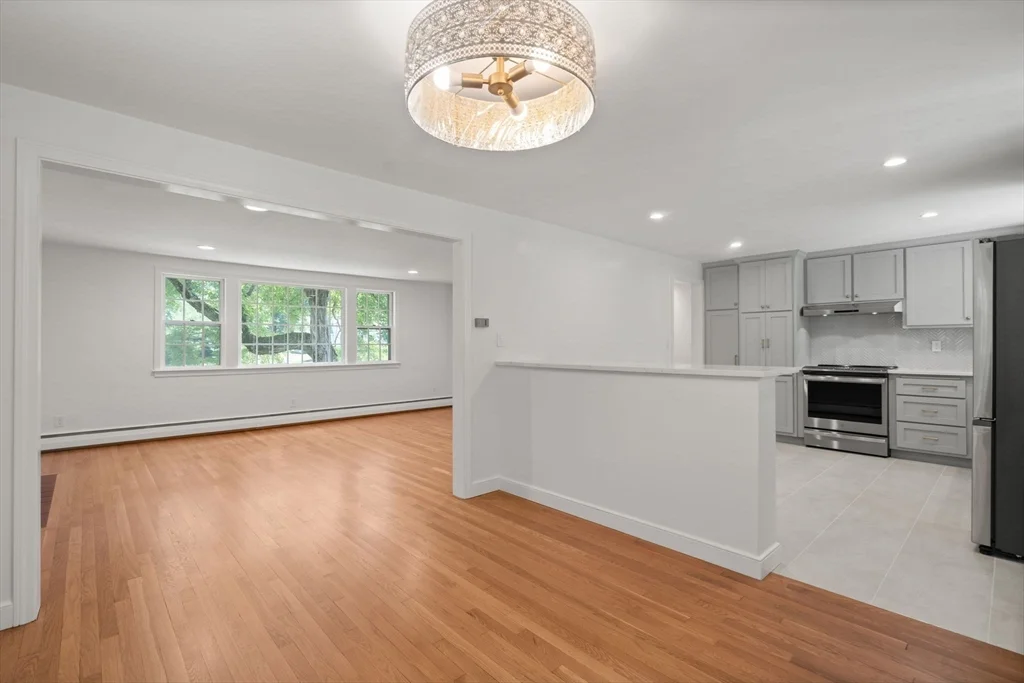 3 bed, 2 bath apartment for rent at 13 Valley Rd, Dover — photo 9 of 33