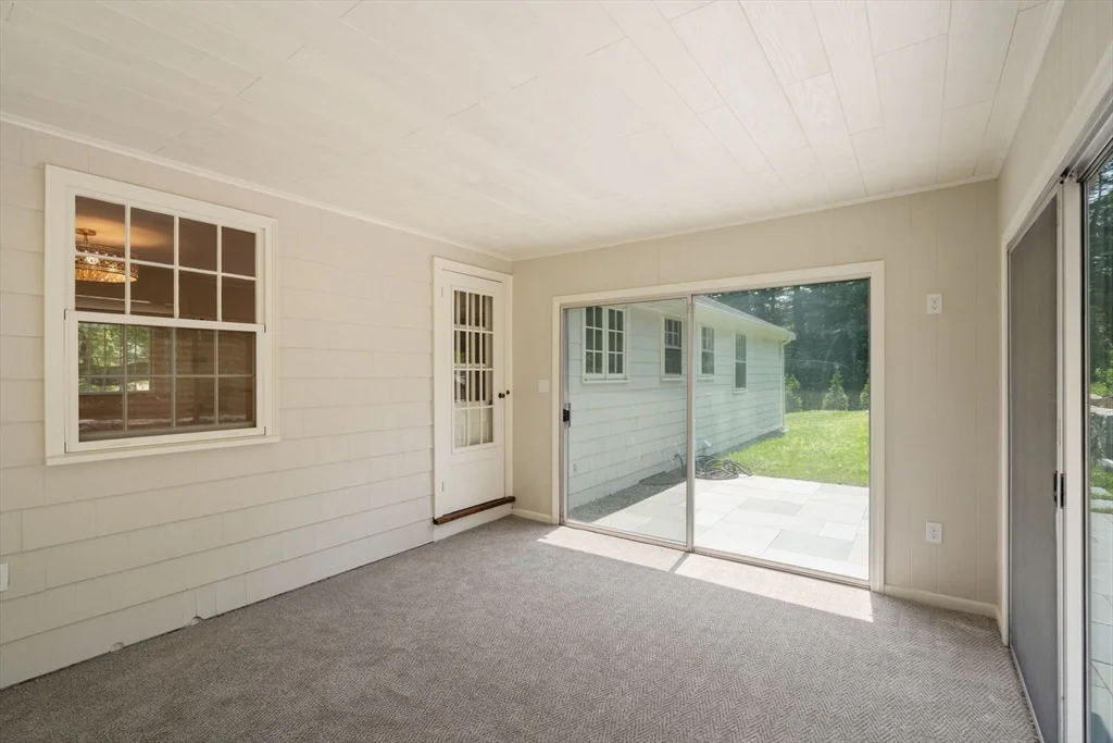 3 bed, 2 bath apartment for rent at 13 Valley Rd, Dover — photo 27 of 33