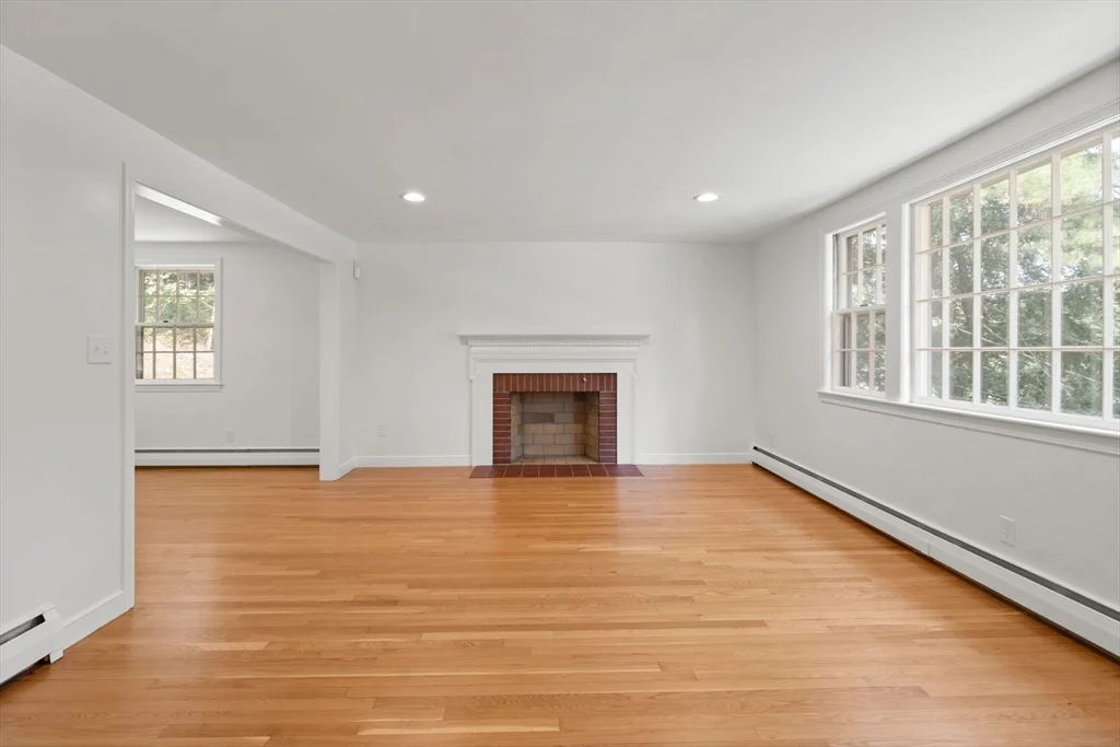 3 bed, 2 bath apartment for rent at 13 Valley Rd, Dover — photo 12 of 33
