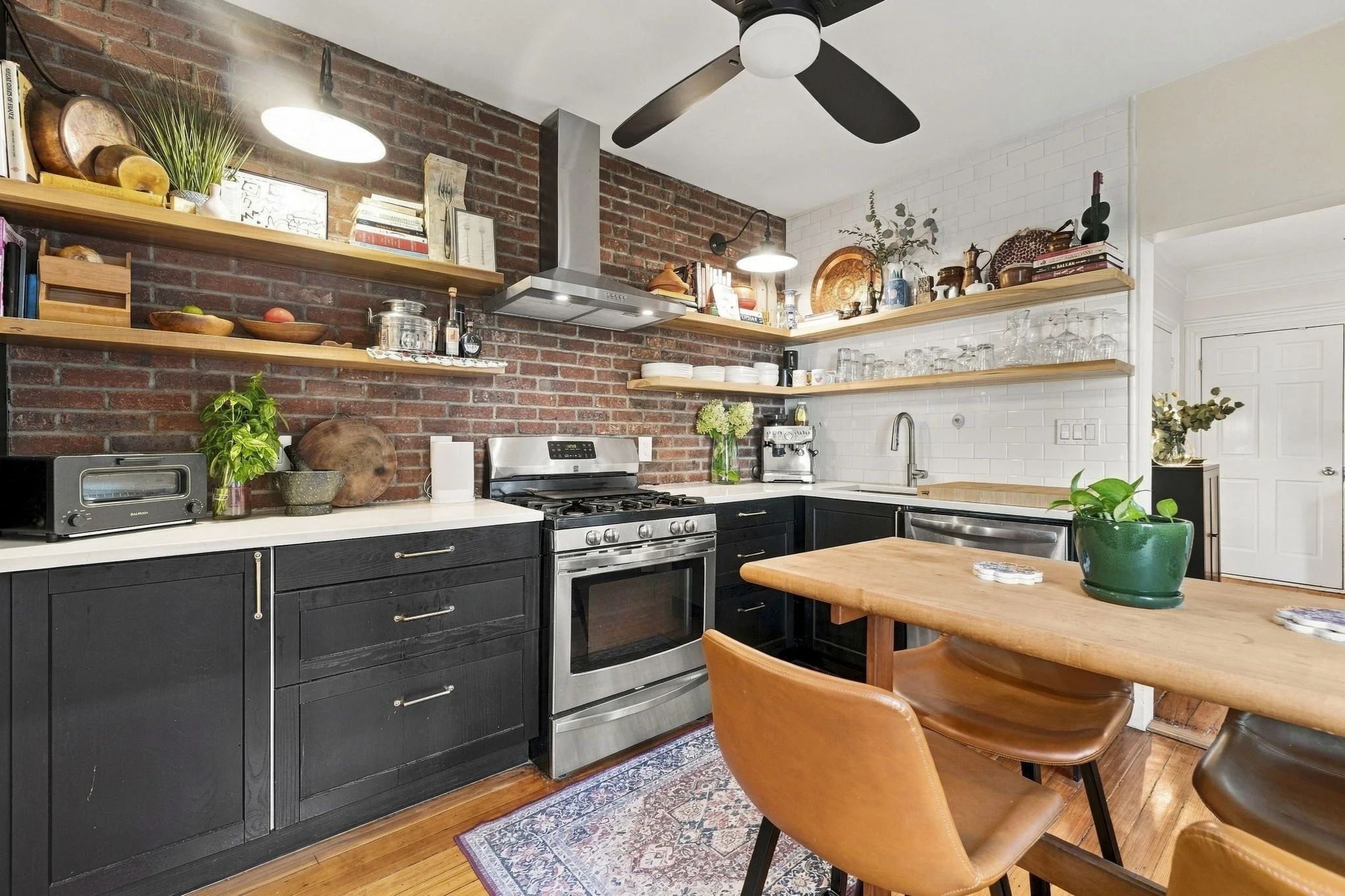 1 bed, 1 bath apartment for rent at 13 Vinton St Unit 1, South Boston — photo 2 of 15