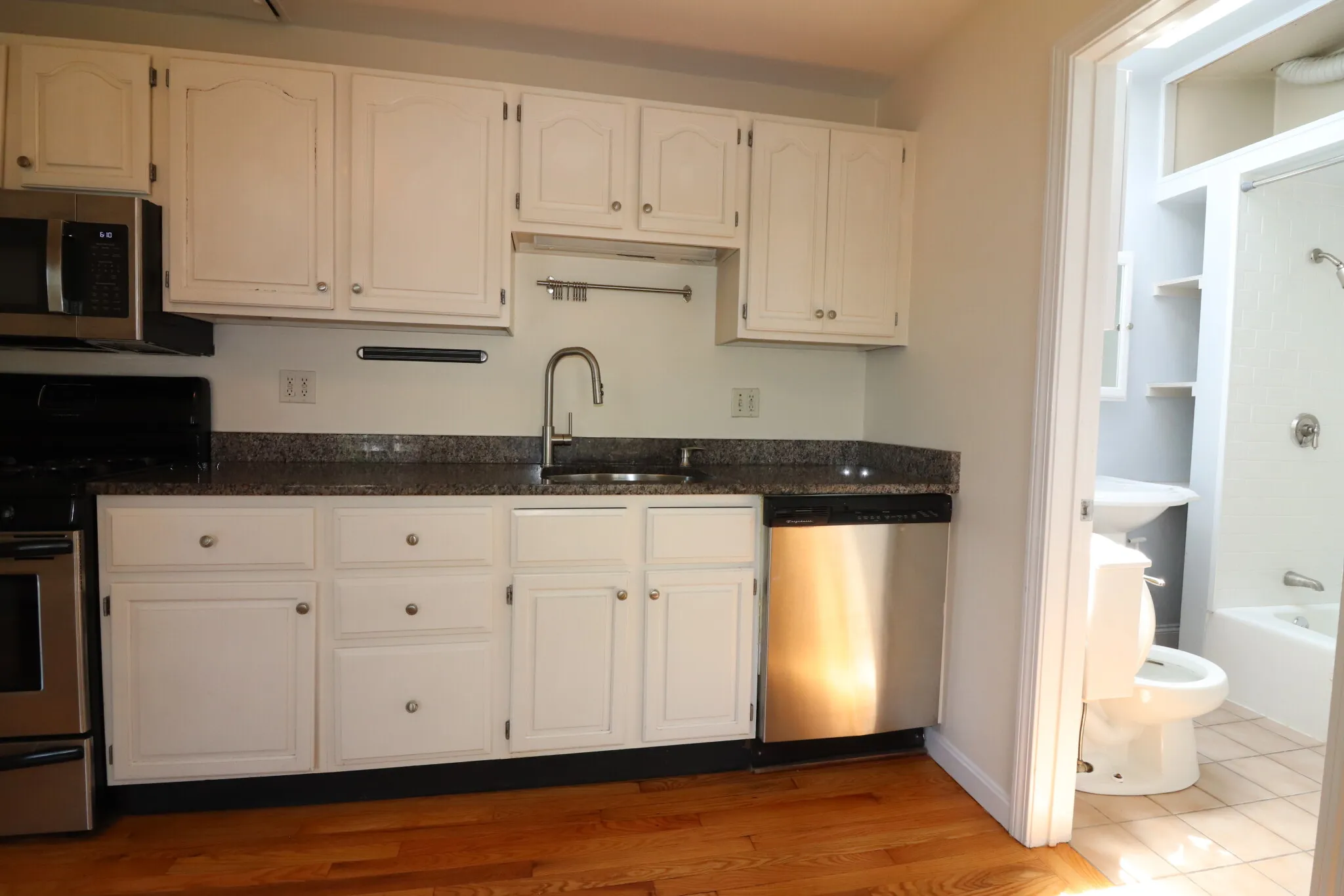 1 bed, 1 bath apartment for rent at 13 Vinton St Unit 3, South Boston — photo 6 of 13