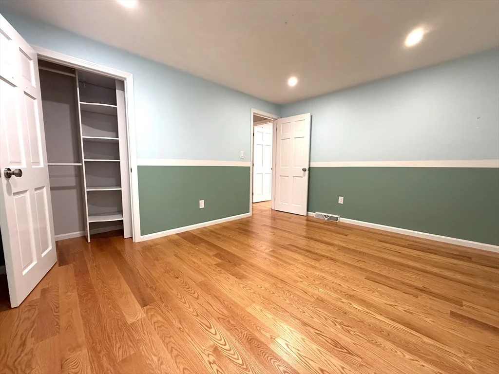 3 bed, 2 bath apartment for rent at 13 Westwood St Unit 1, Burlington — photo 22 of 30