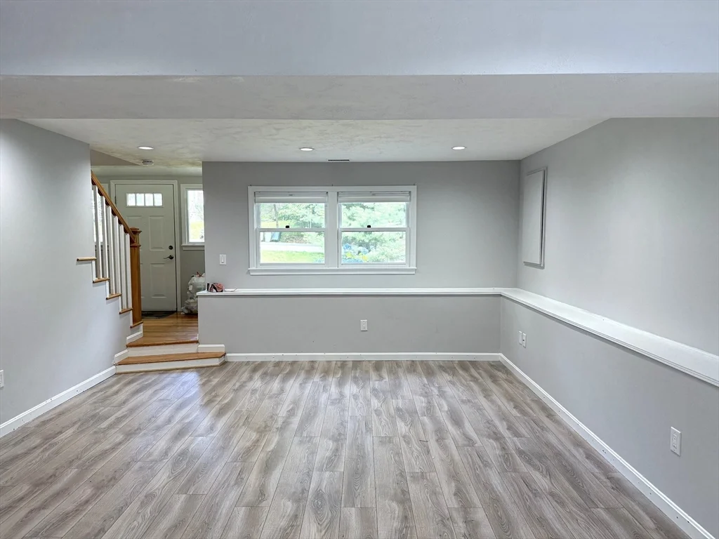 3 bed, 2 bath apartment for rent at 13 Westwood St Unit 1, Burlington — photo 27 of 30