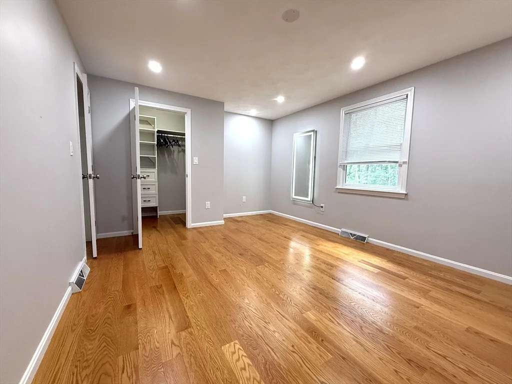 3 bed, 2 bath apartment for rent at 13 Westwood St Unit 1, Burlington — photo 18 of 30