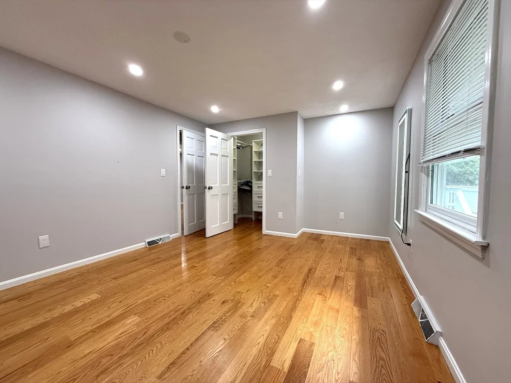 3 bed, 2 bath apartment for rent at 13 Westwood St Unit 1, Burlington — photo 19 of 30