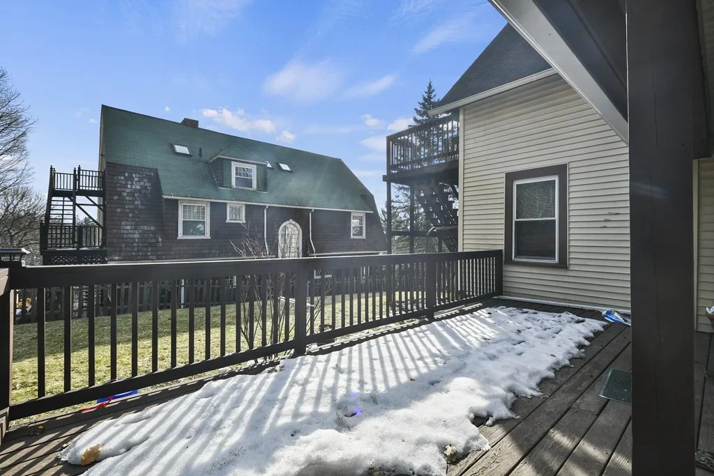 3 bed, 1 bath apartment for rent at 13 Weymouth Unit 1, Fitchburg — photo 31 of 32