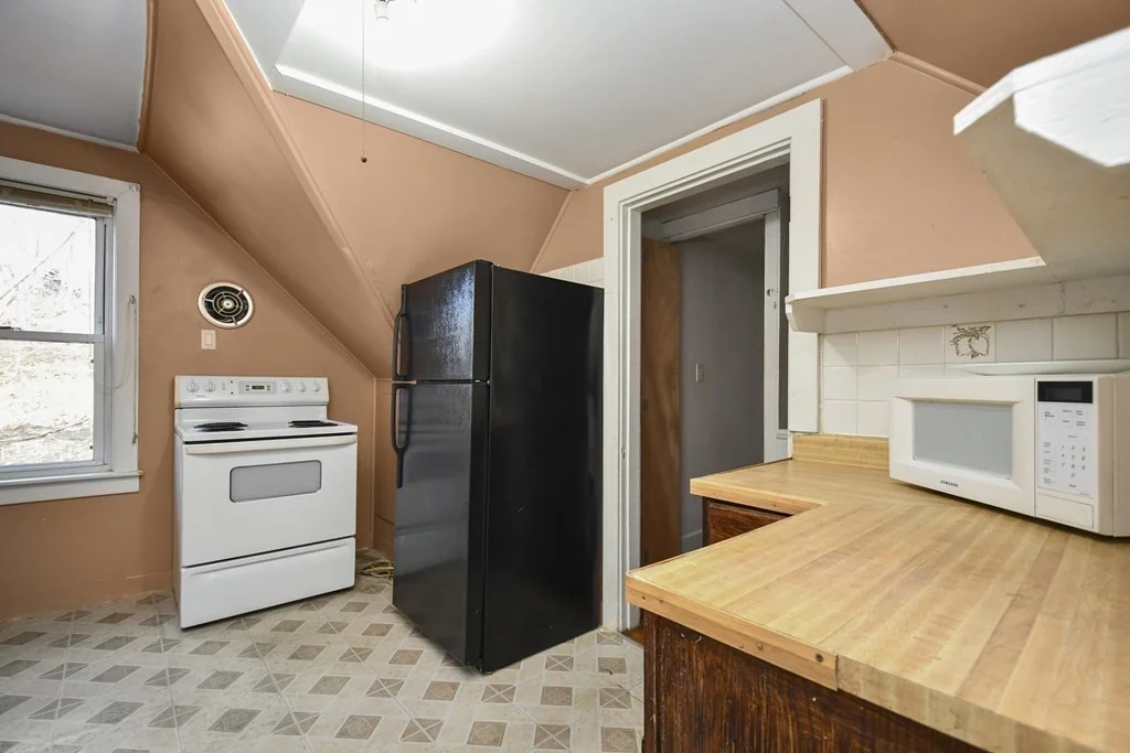 2 bed, 1 bath apartment for rent at 13 Weymouth Unit 2, Fitchburg — photo 11 of 35