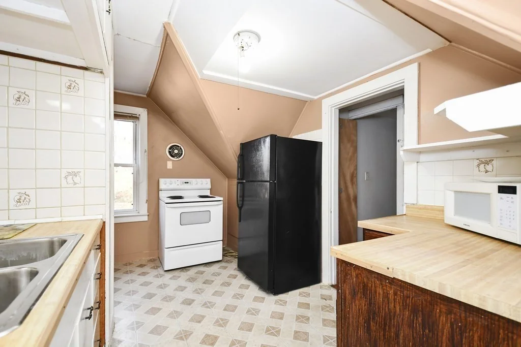 2 bed, 1 bath apartment for rent at 13 Weymouth Unit 2, Fitchburg — photo 9 of 35