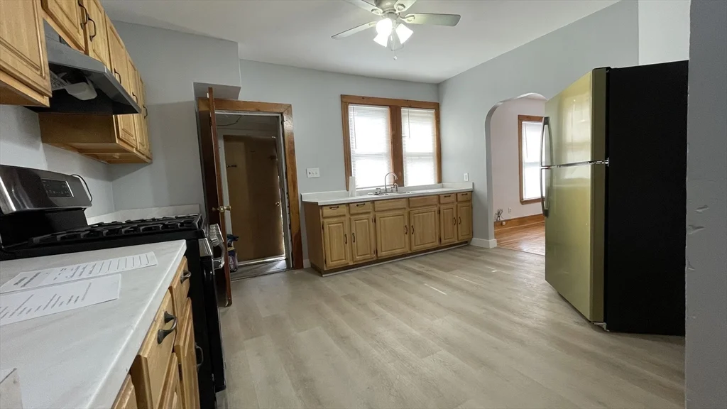 3 bed, 1 bath apartment for rent at 13 Whitman St Unit B, Dorchester — photo 19 of 25