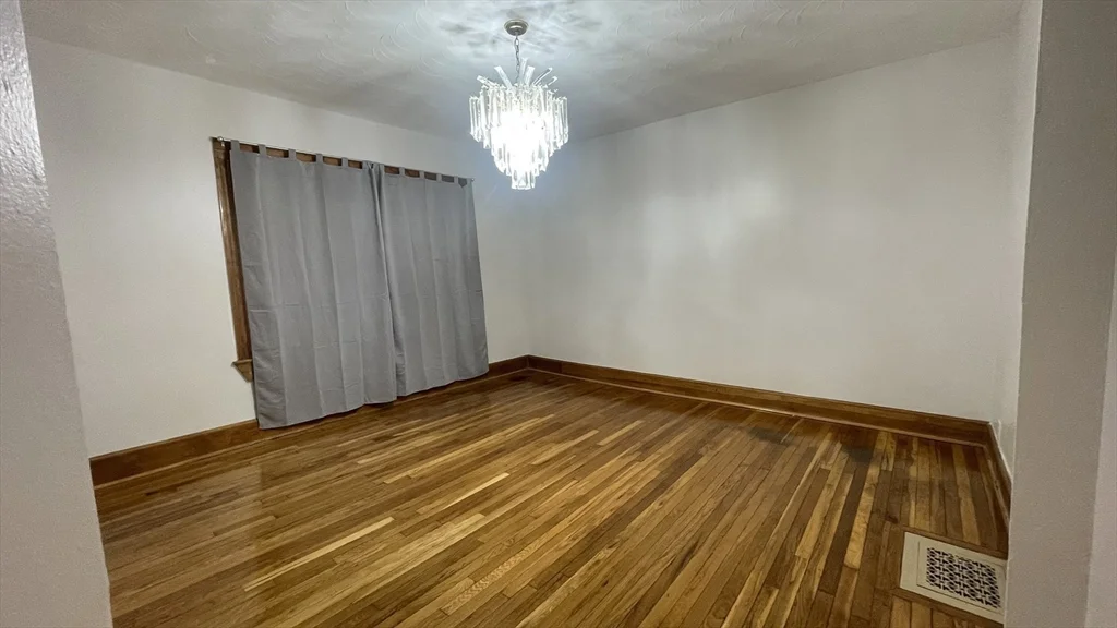 3 bed, 1 bath apartment for rent at 13 Whitman St Unit B, Dorchester — photo 5 of 25