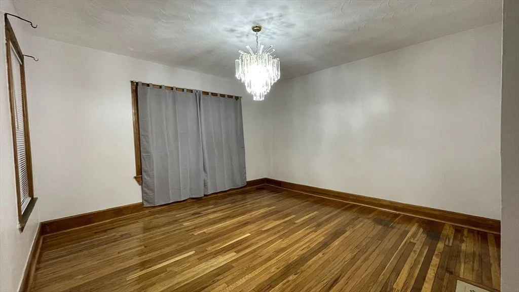 3 bed, 1 bath apartment for rent at 13 Whitman St Unit B, Dorchester — photo 6 of 25