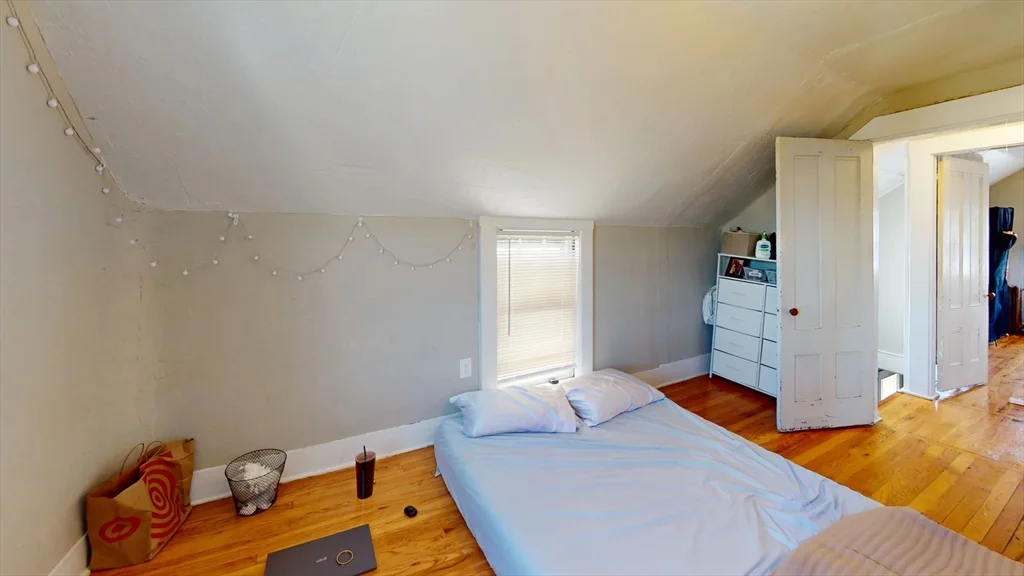3 bed, 1 bath apartment for rent at 13 Winship Unit 1, Brighton — photo 6 of 13