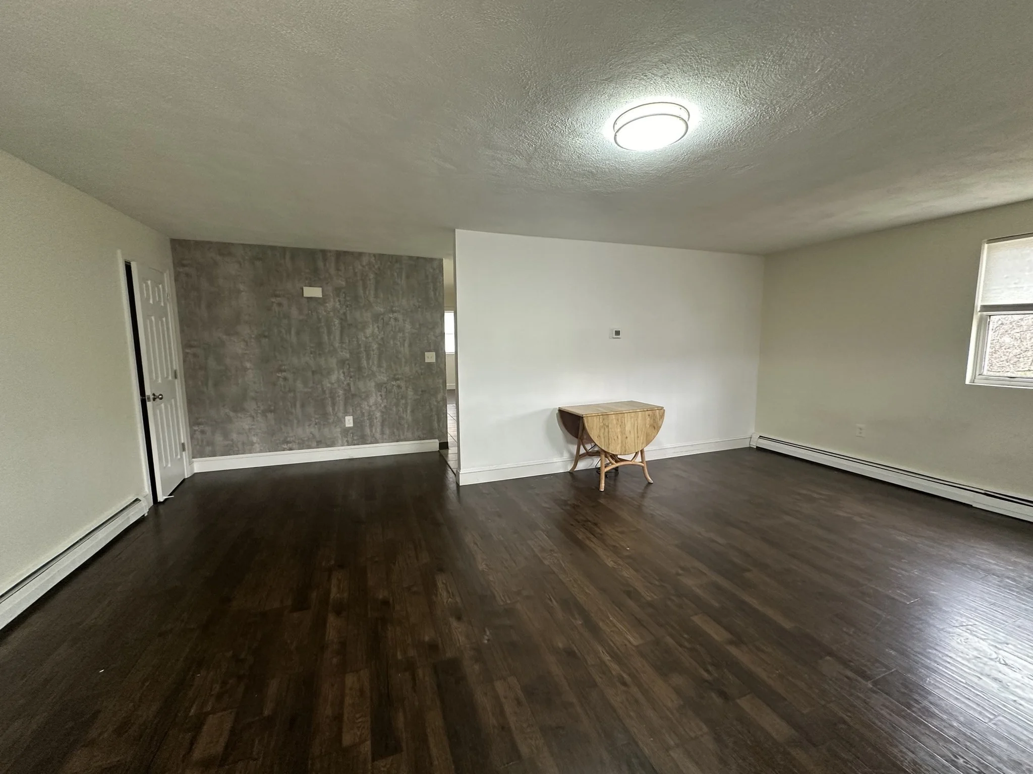3 bed, 1 bath apartment for rent at 13 Wittig Unit 2, Clinton — photo 2 of 9