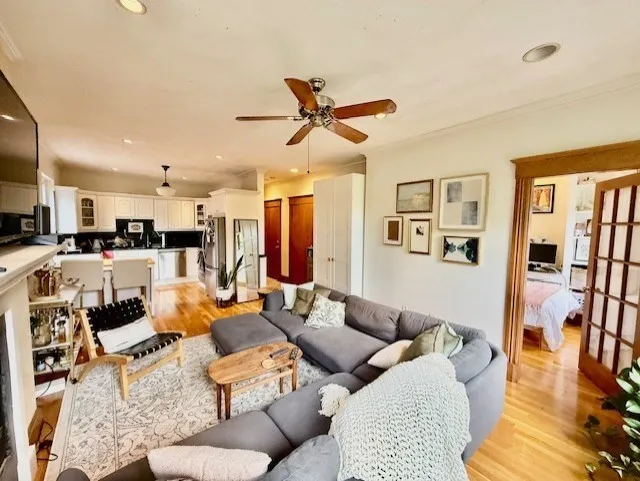 3 bed, 1 bath apartment for rent at 13 Worcester Sq Unit 2Nd Floor, South End — photo 2 of 20