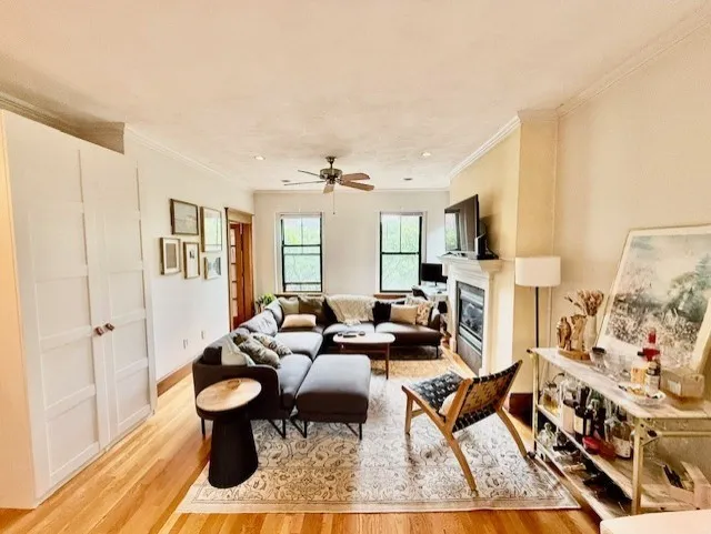3 bed, 1 bath apartment for rent at 13 Worcester Sq Unit 2Nd Floor, South End — photo 7 of 20