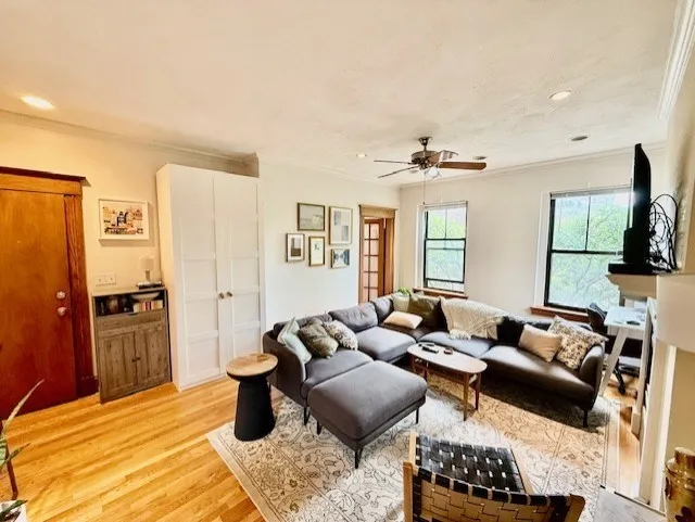 3 bed, 1 bath apartment for rent at 13 Worcester Sq Unit 2Nd Floor, South End — photo 9 of 20