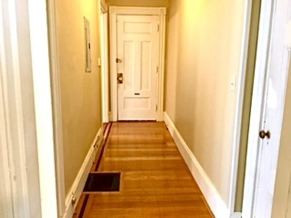1 bed, 1 bath apartment for rent at 13 Wyoming St Unit 0, Dorchester — photo 4 of 8