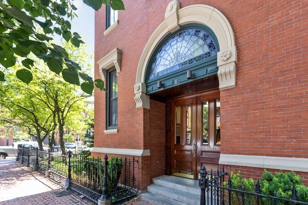 2 bed, 1.5 bath apartment for rent at 130 Appleton St Unit 2C, South End