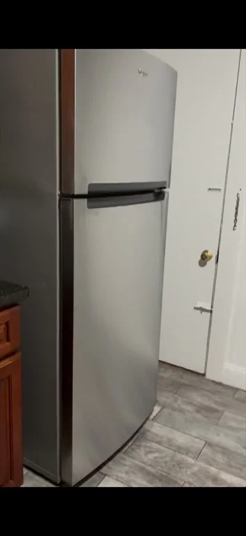 3 bed, 1 bath apartment for rent at 130 Armandine St Unit 1, Dorchester — photo 2 of 4