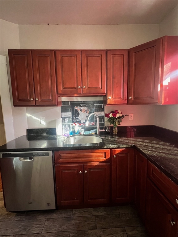 3 bed, 1 bath apartment for rent at 130 Armandine Unit 3, Dorchester — photo 3 of 11