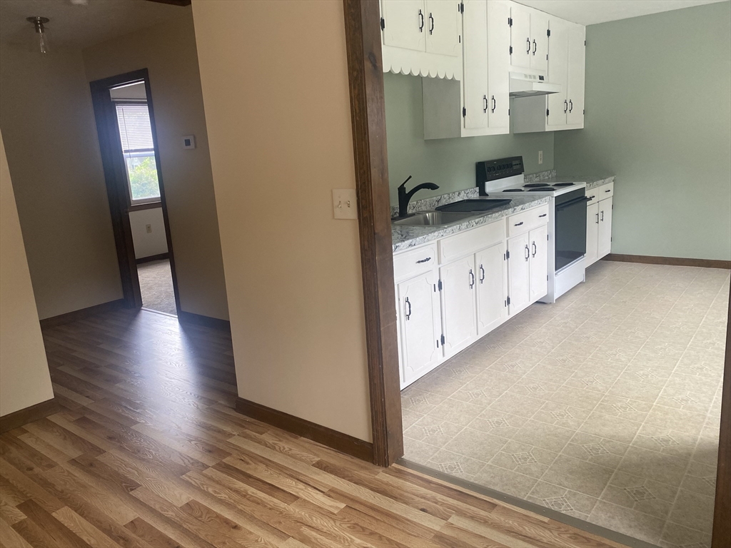 1 bed, 1 bath apartment for rent at 130 Ash St Unit 2, Marlborough — photo 2 of 6