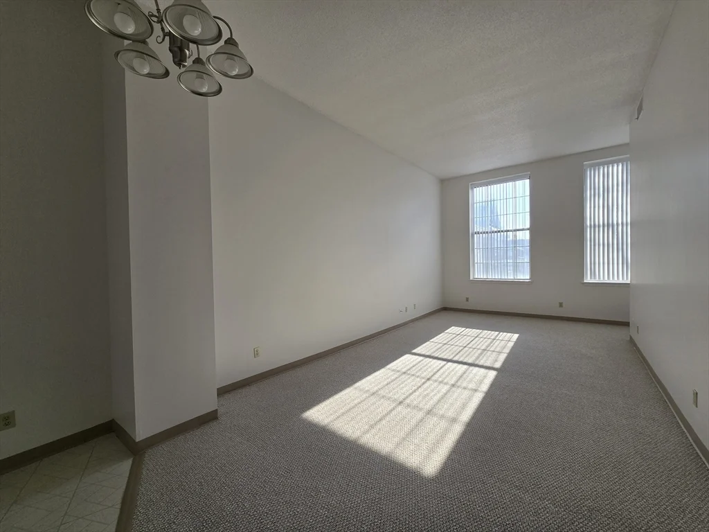 1 bed, 1 bath apartment for rent at 130 Beach St Unit 102, Quincy — photo 5 of 21