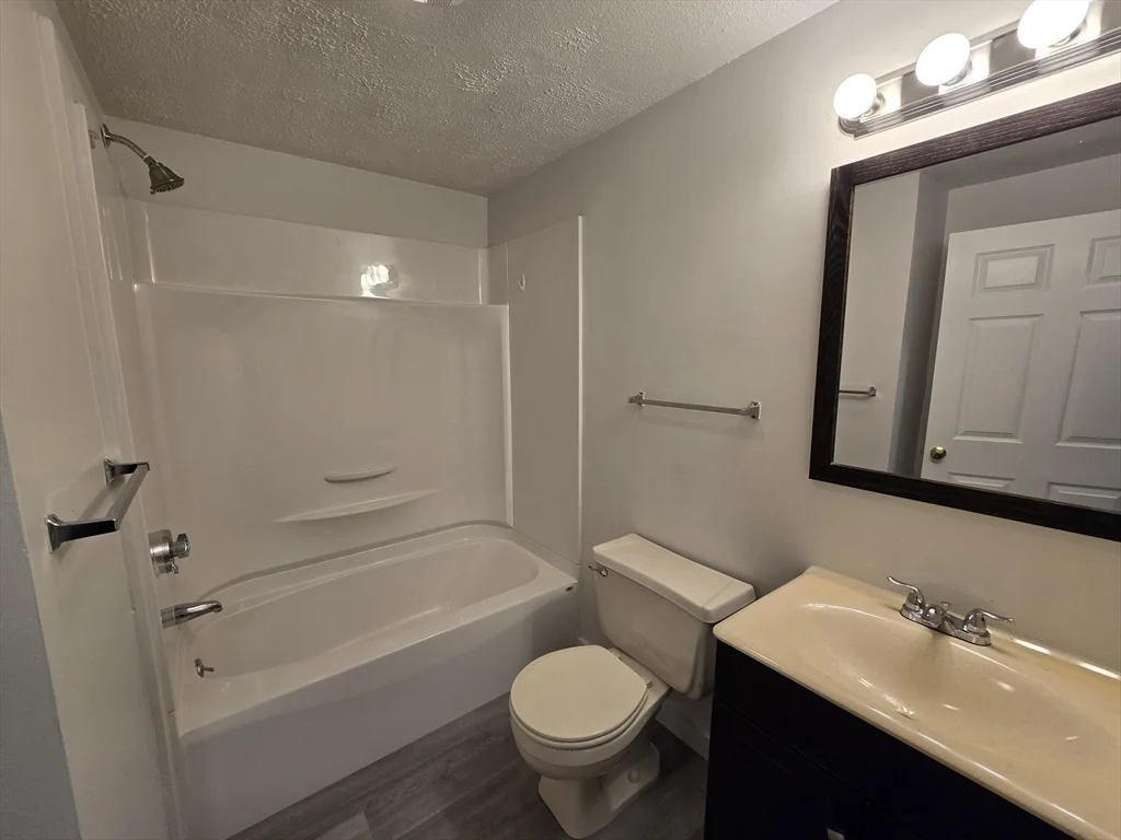 1 bed, 1 bath apartment for rent at 130 Beach St Unit 102, Quincy — photo 12 of 21