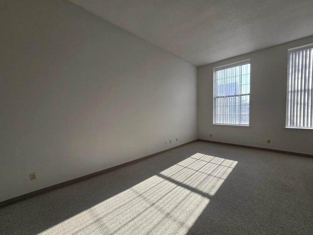1 bed, 1 bath apartment for rent at 130 Beach St Unit 104, Quincy — photo 6 of 25