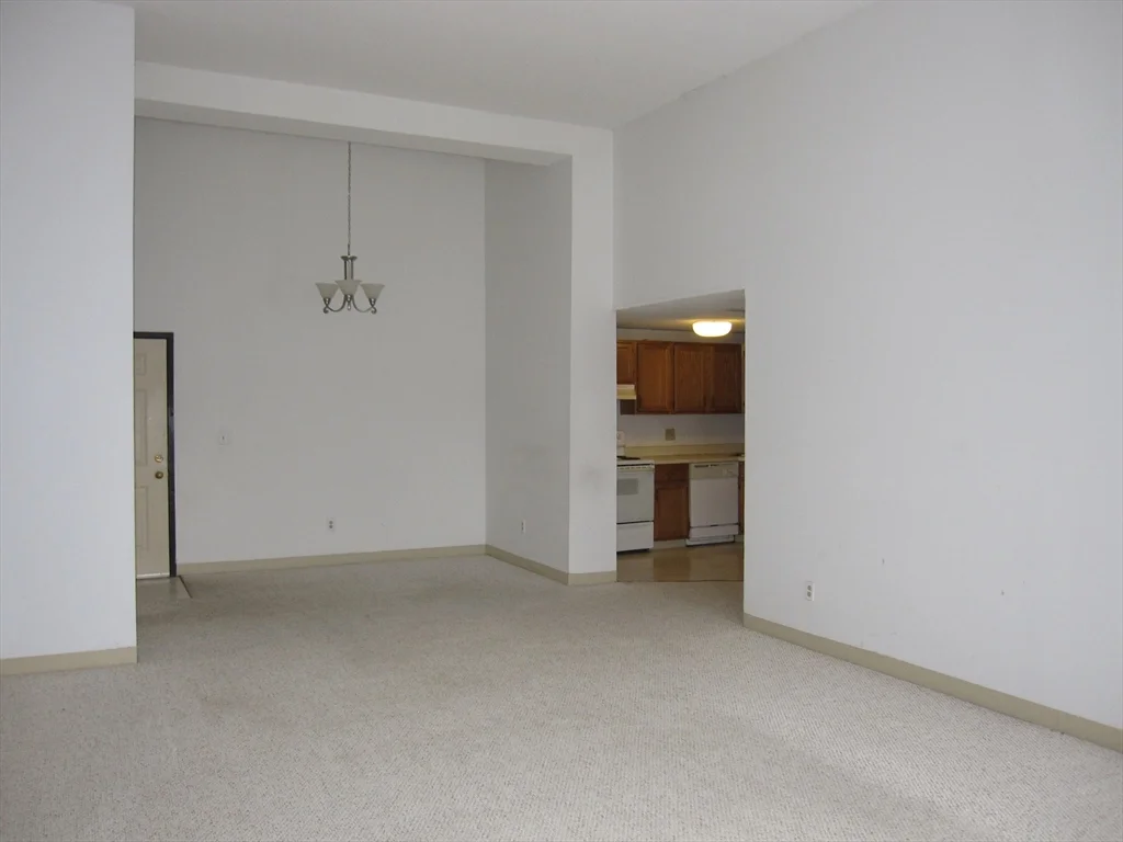 2 bed, 2 bath apartment for rent at 130 Beach St Unit 112, Quincy — photo 6 of 20