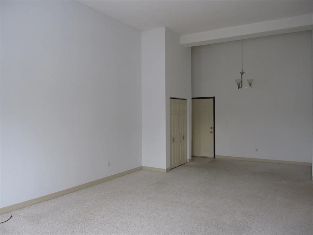 2 bed, 2 bath apartment for rent at 130 Beach St Unit 112, Quincy — photo 7 of 20
