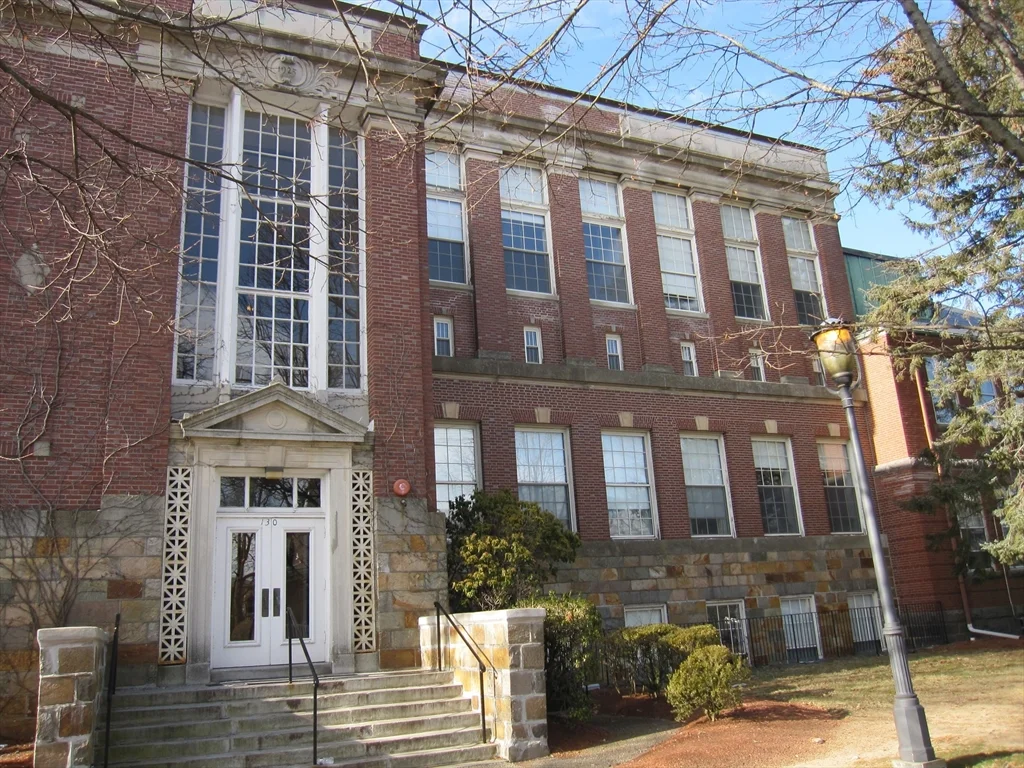 2 bed, 2 bath apartment for rent at 130 Beach St Unit 112, Quincy