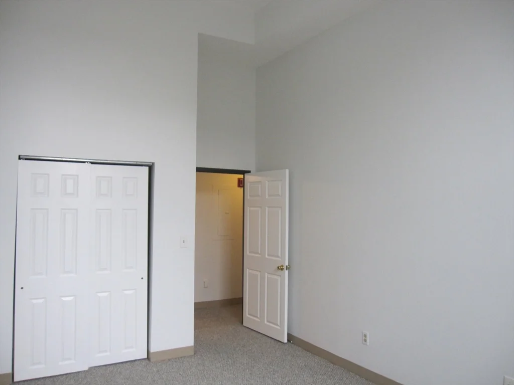 2 bed, 2 bath apartment for rent at 130 Beach St Unit 112, Quincy — photo 8 of 20