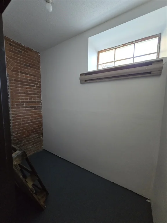1 bed, 1 bath apartment for rent at 130 Beach St Unit 208, Quincy — photo 11 of 22