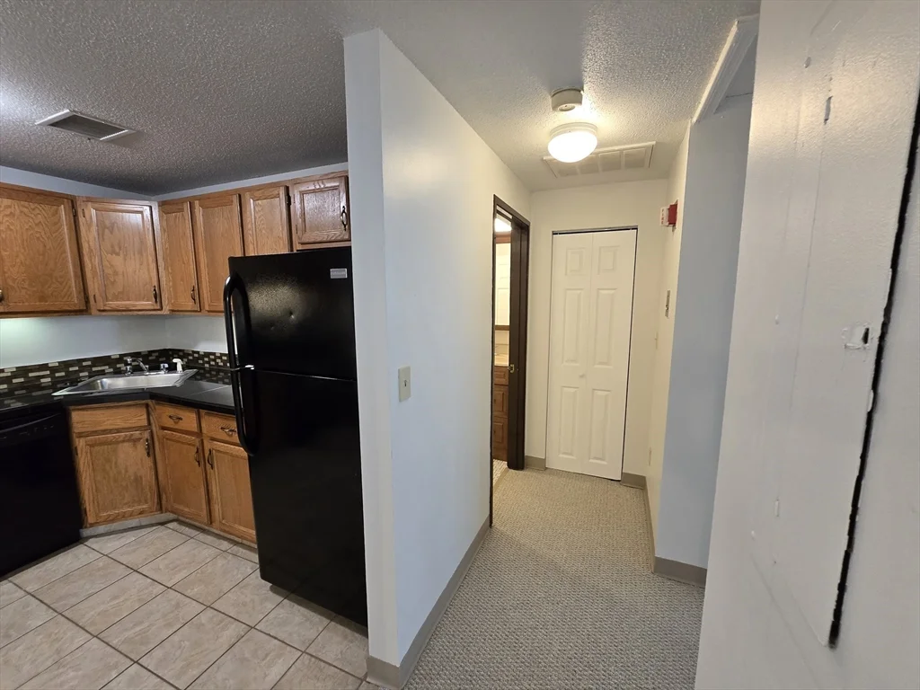 1 bed, 1 bath apartment for rent at 130 Beach St Unit 208, Quincy — photo 5 of 22