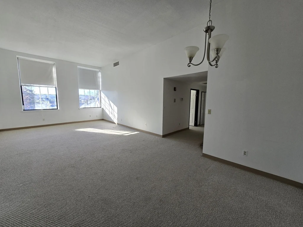 2 bed, 2 bath apartment for rent at 130 Beach St Unit 210, Quincy — photo 3 of 17
