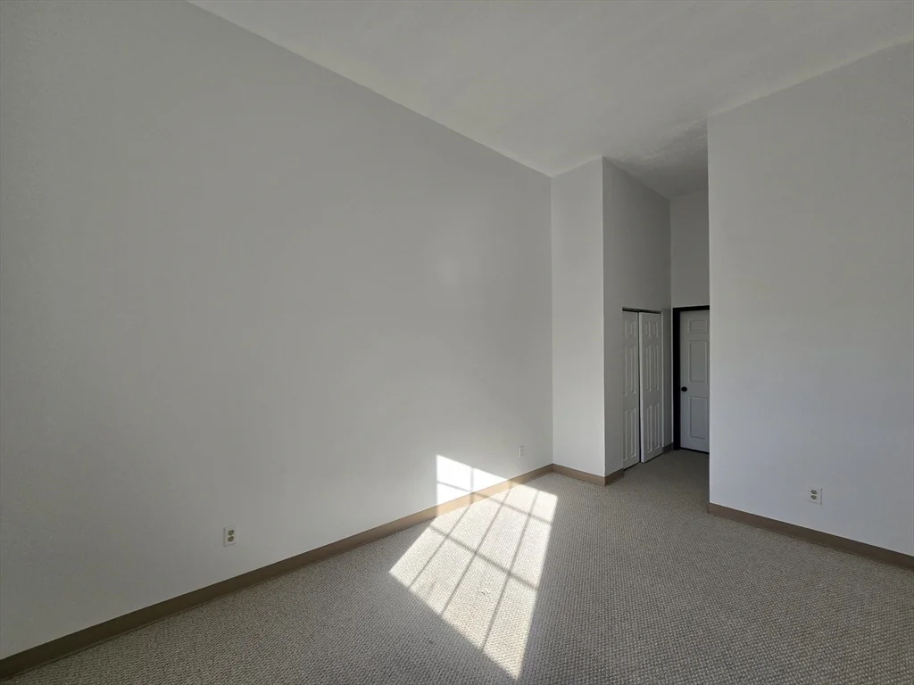 2 bed, 2 bath apartment for rent at 130 Beach St Unit 210, Quincy — photo 11 of 17