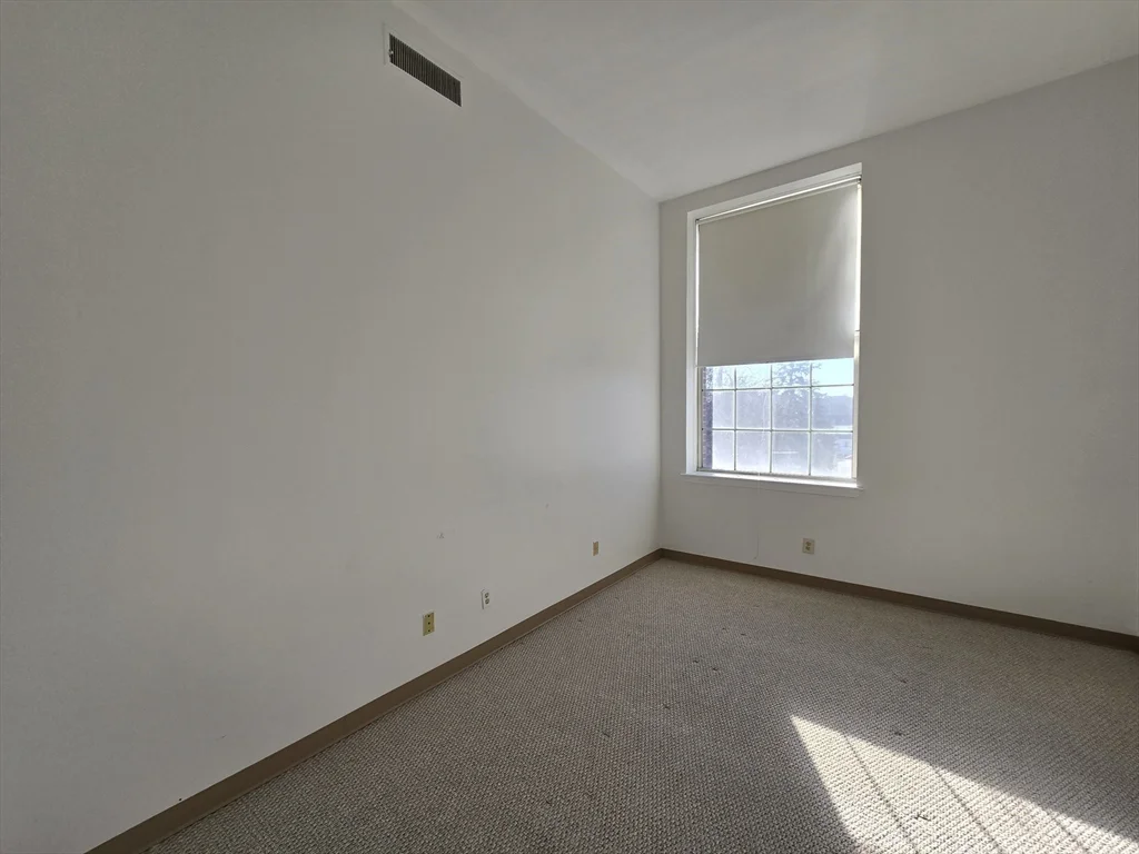 2 bed, 2 bath apartment for rent at 130 Beach St Unit 210, Quincy — photo 8 of 17
