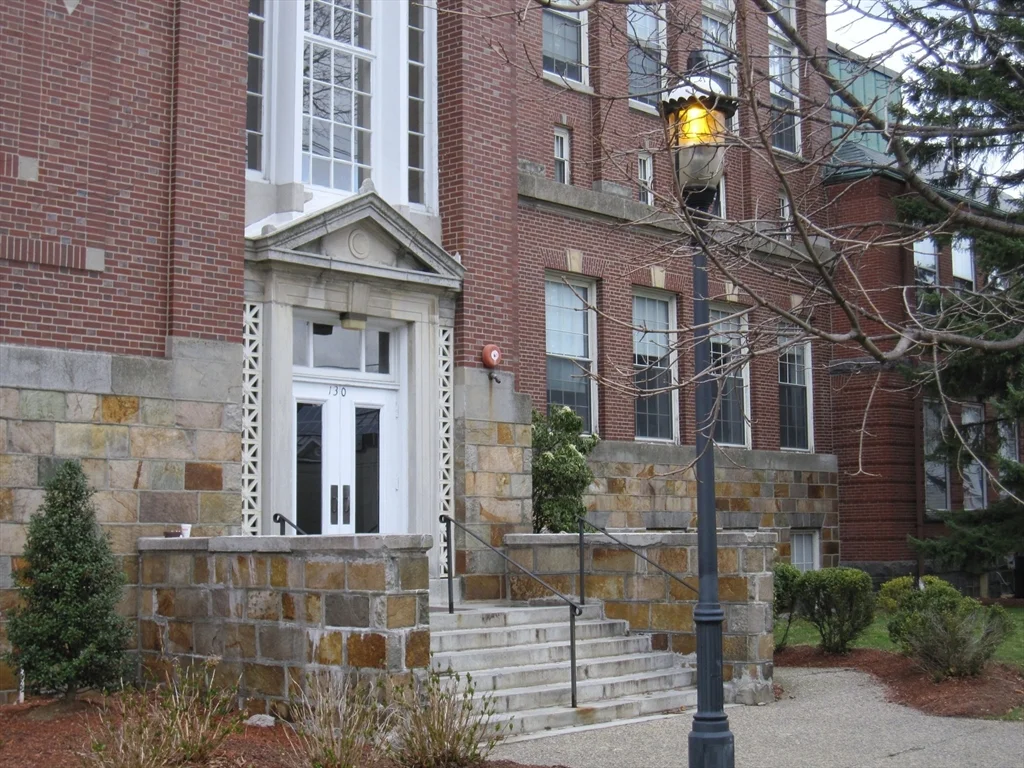 2 bed, 2 bath apartment for rent at 130 Beach St Unit 210, Quincy