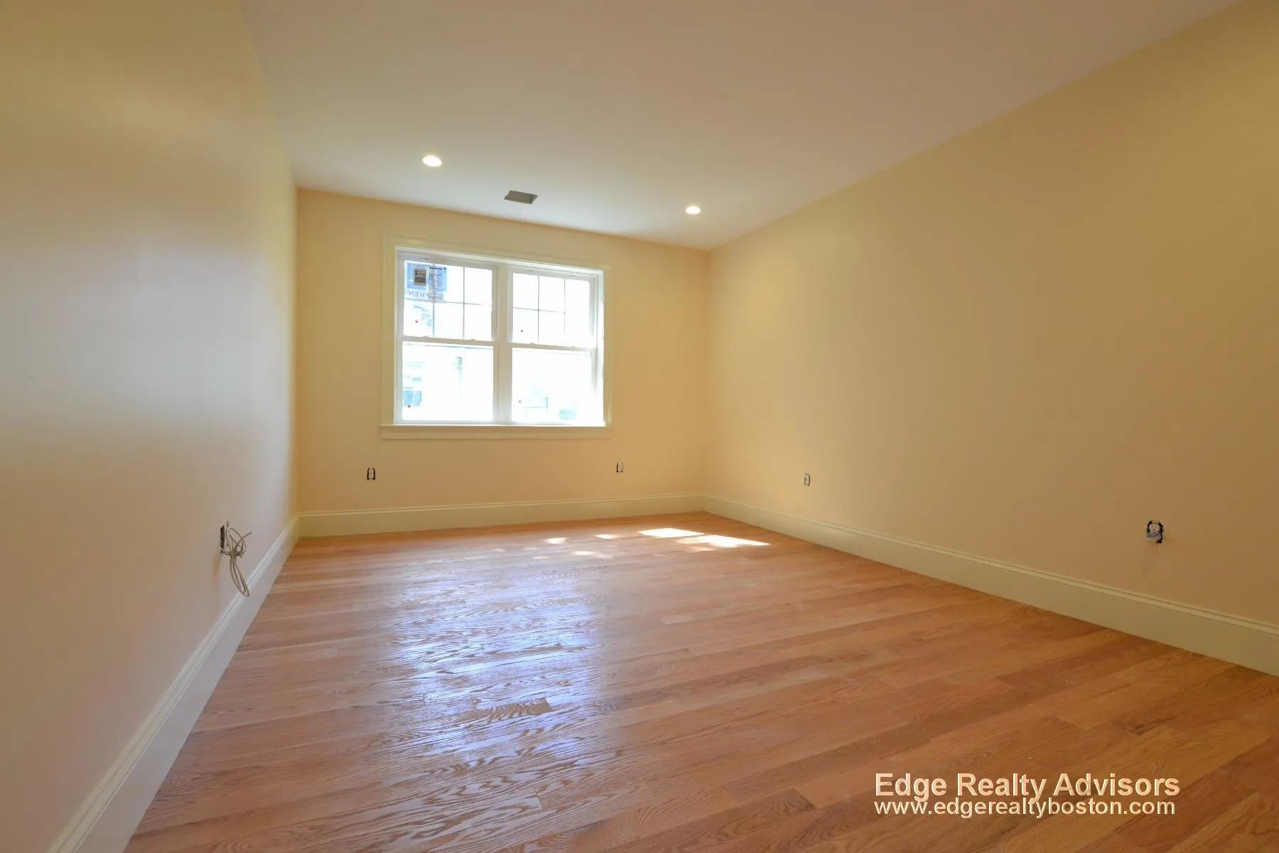 5 bed, 3.5 bath apartment for rent at 130 Bigelow St Unit 1, Brighton — photo 7 of 13